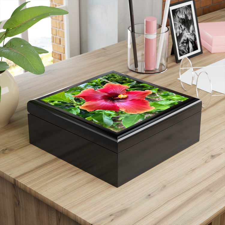 Jewelry & Keepsake Boxes