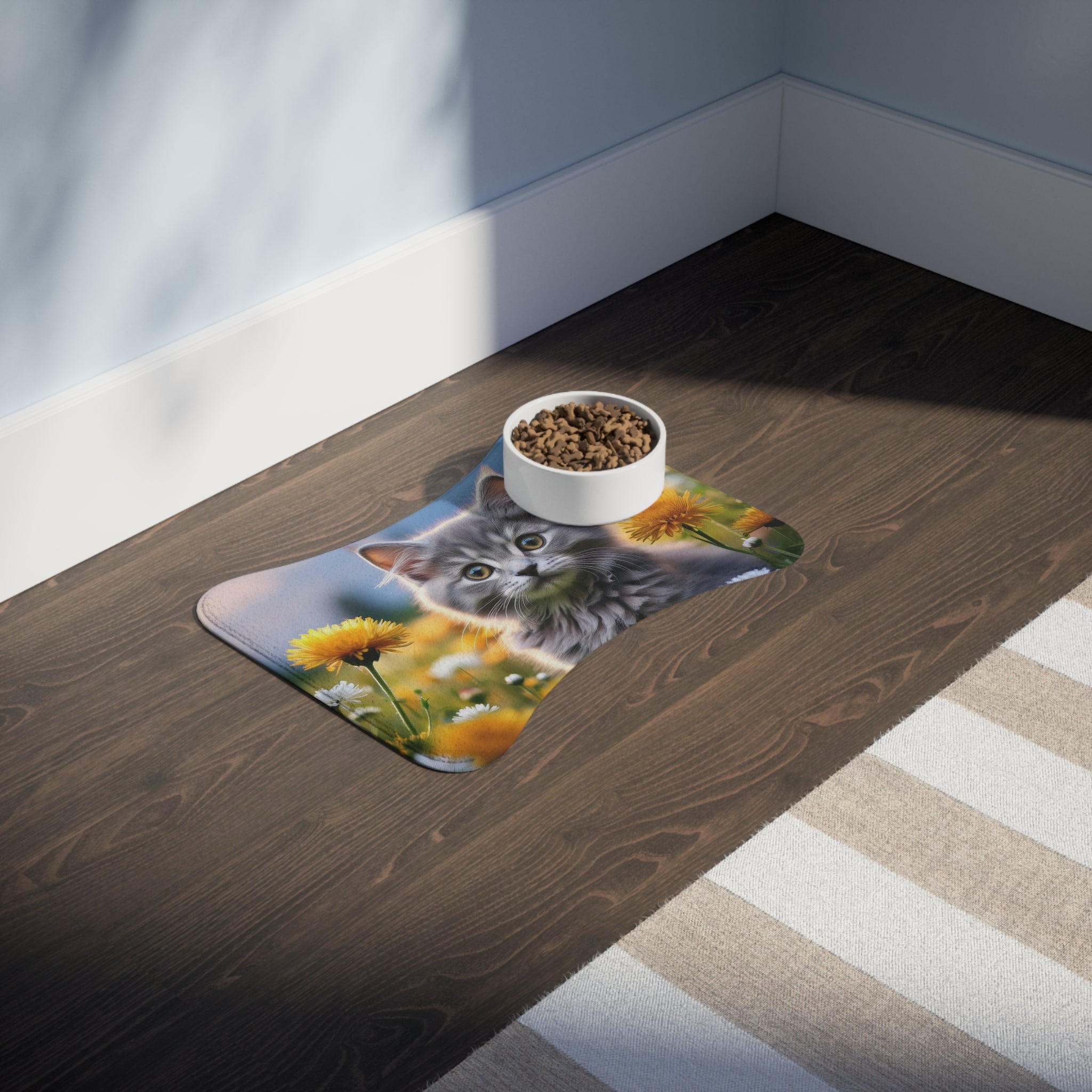 Gray Kitten Feeding Mat