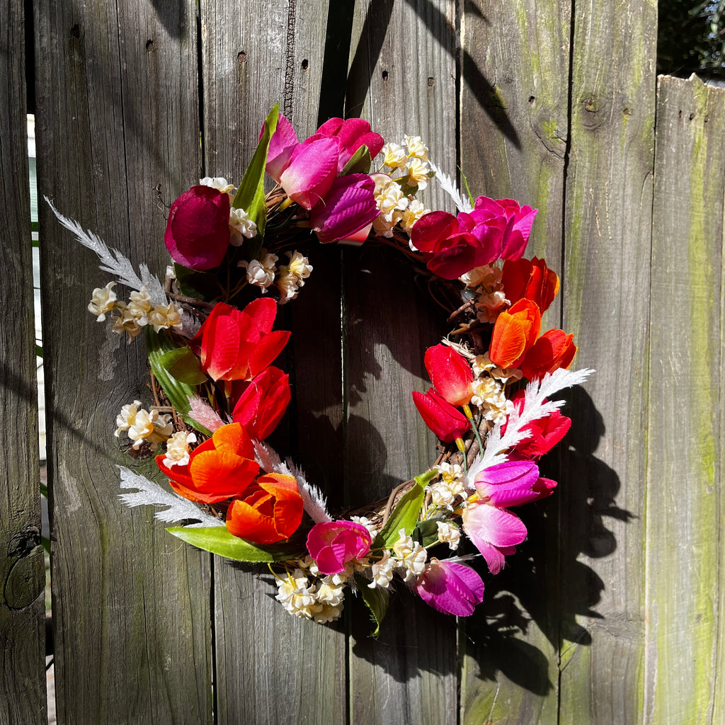 Cheerful Tulip Wreaths