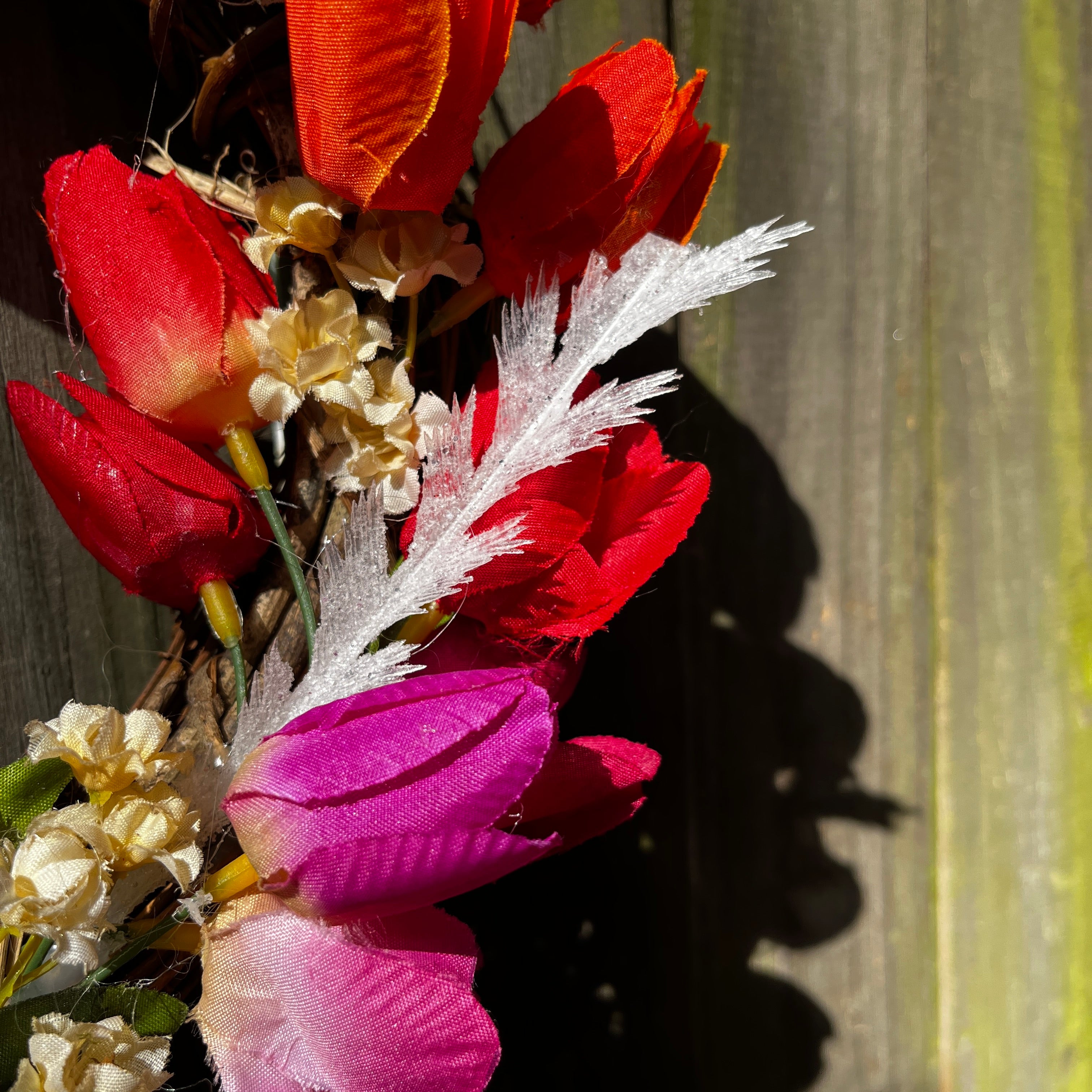 Cheerful Tulip Wreaths